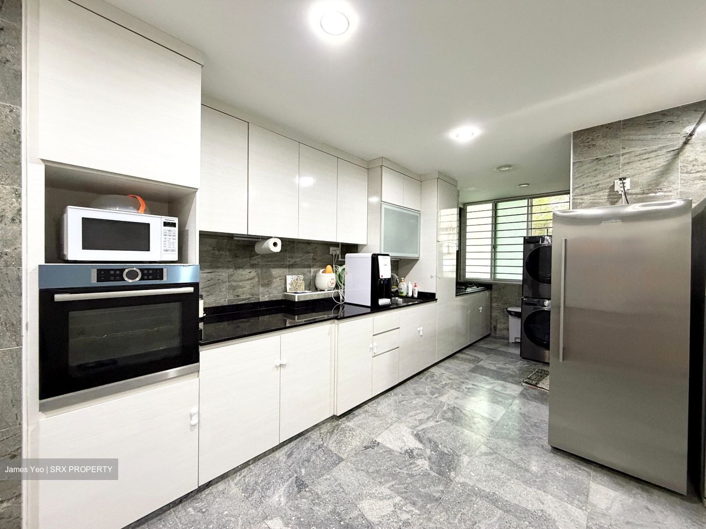 Blk 159 Yung Ping Road (Jurong West), HDB Executive #581427001
